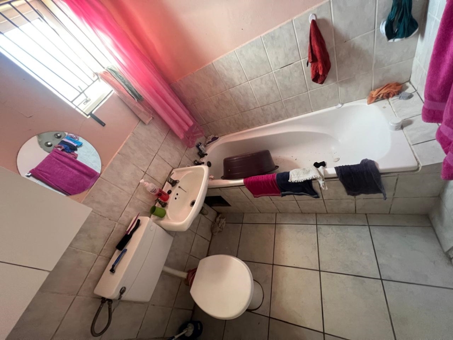 2 Bedroom Property for Sale in Arcadia Eastern Cape